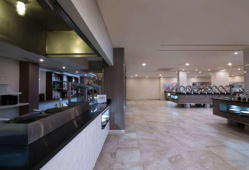 リゾートホテル Emotions by Hodelpa Puerto Plata