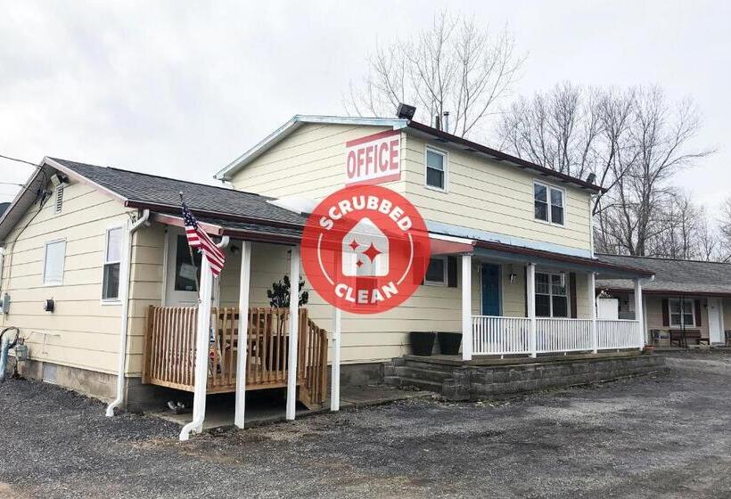 מוטל OYO Starlite Seneca Falls