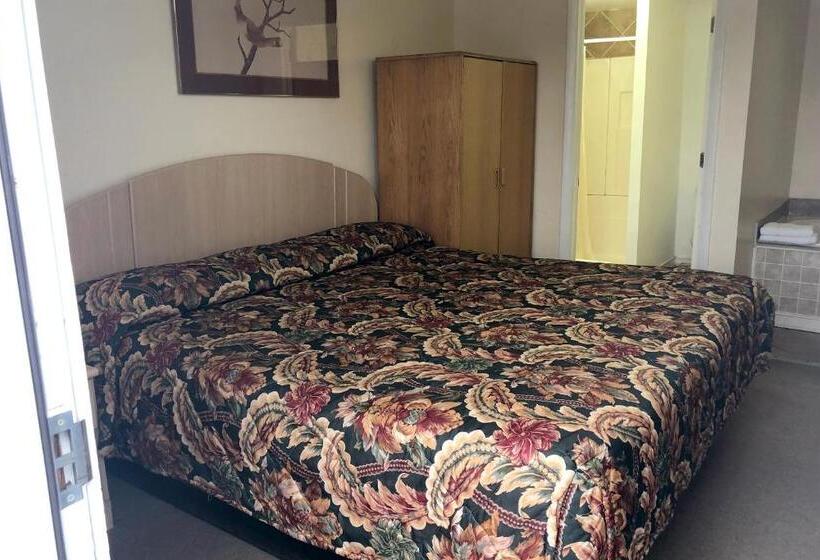 מוטל OYO Starlite Seneca Falls