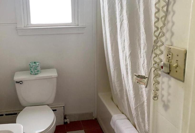 מוטל OYO Starlite Seneca Falls