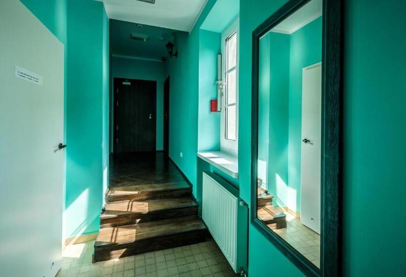 The Little Havana Party Hostel