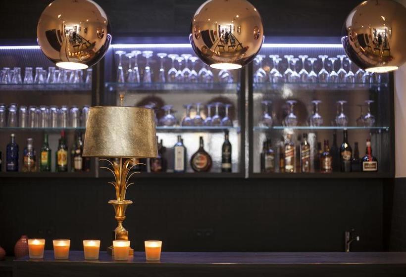 فندق Antwerp Inn