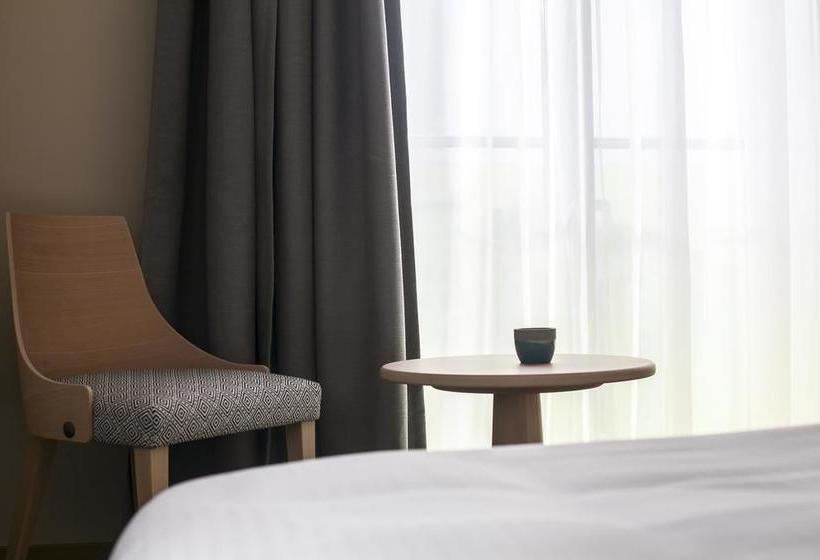 فندق Antwerp Inn