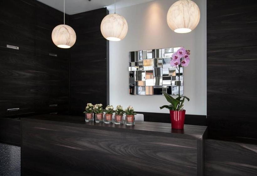 فندق Antwerp Inn