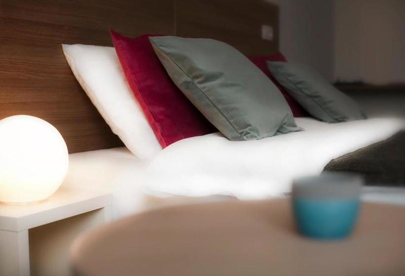 فندق Antwerp Inn