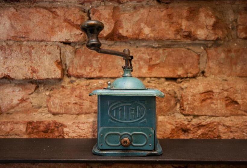 Bed and Breakfast 4citywindows