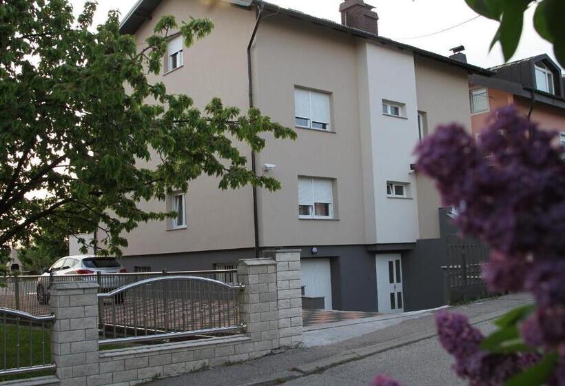 Bed and Breakfast Rooms Villa Aria