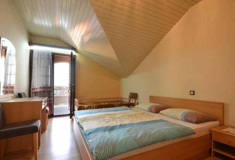 مبيت وإفطار Villa Daniela