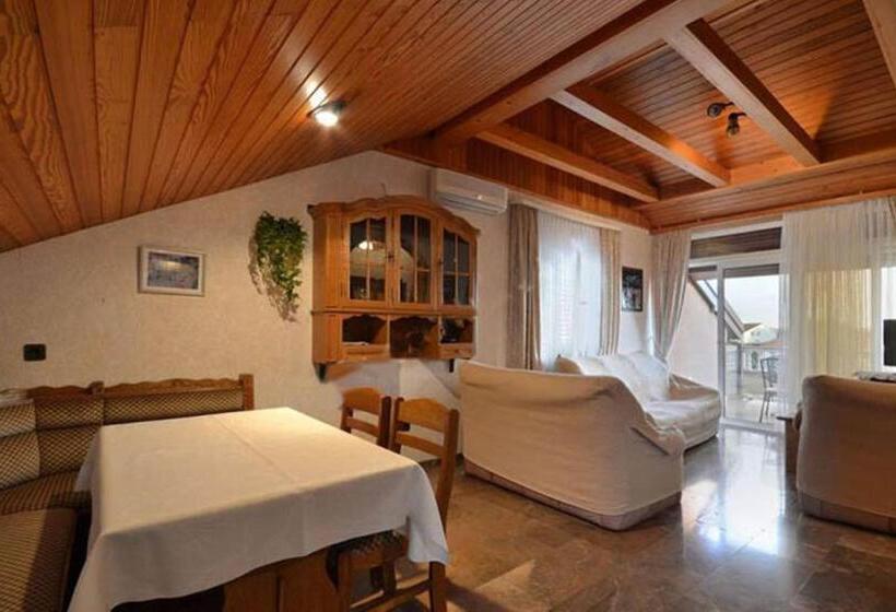 مبيت وإفطار Villa Daniela