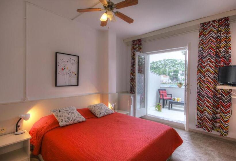 Gina Bed & Breakfast