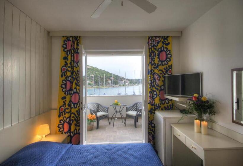 Gina Bed & Breakfast