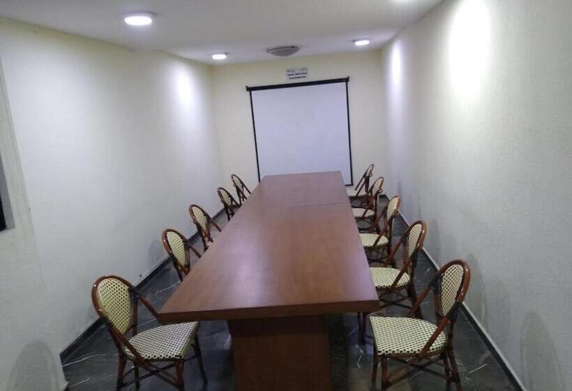 ホテル Bello Cordoba