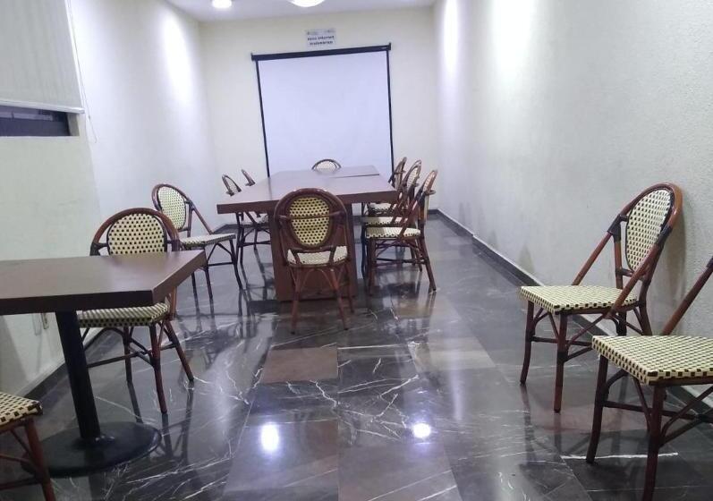 ホテル Bello Cordoba