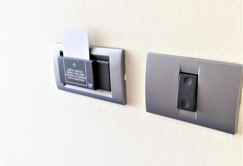 ホテル Central Slavonski Brod