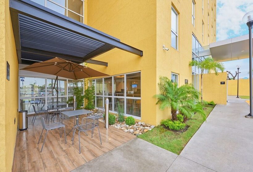 فندق City Express By Marriott Tampico Altamira