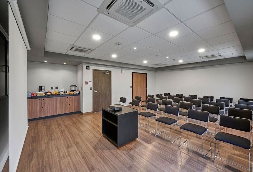 فندق City Express By Marriott Tampico Altamira