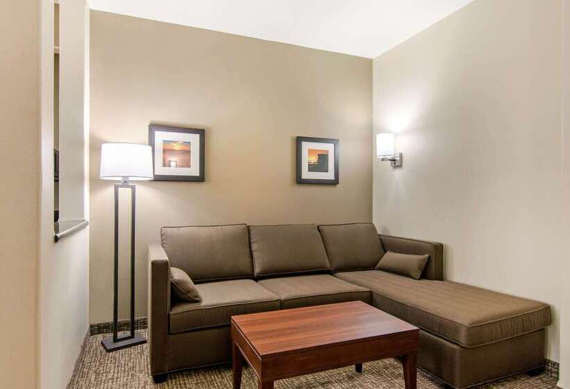 فندق Comfort Inn & Suites Independence