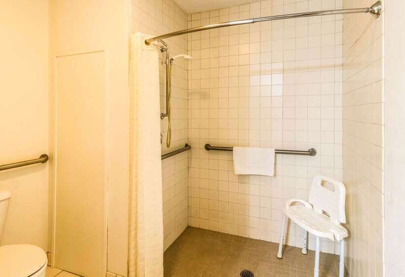 فندق Econo Lodge   Valley City