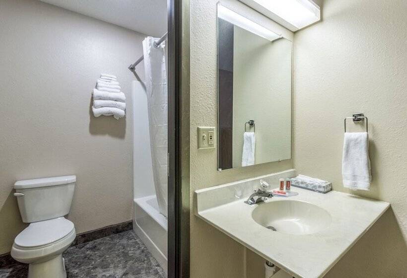 בית מלון כפרי Econo Lodge   Valley City