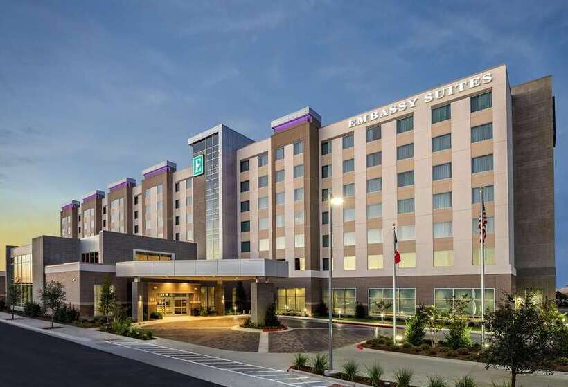 فندق Embassy Suites By Hilton College Station, Tx