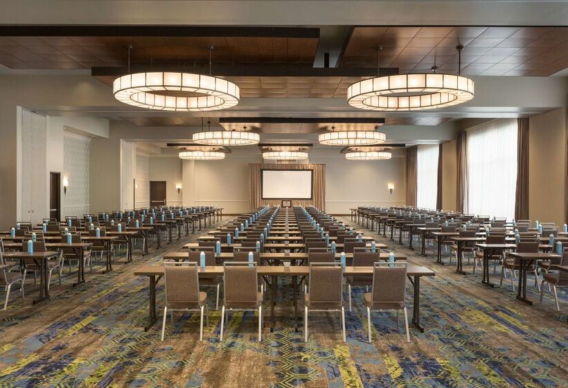 ホテル Embassy Suites By Hilton Denton Convention Center