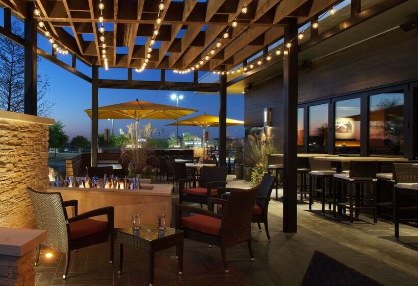 ホテル Embassy Suites By Hilton Denton Convention Center