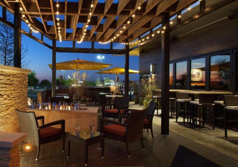 ホテル Embassy Suites By Hilton Denton Convention Center