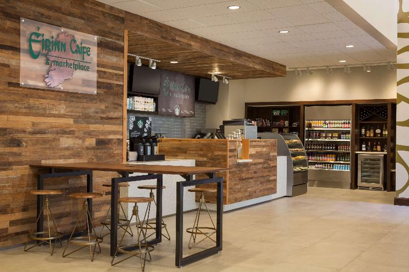 בית מלון כפרי Embassy Suites By Hilton Denton Convention Center