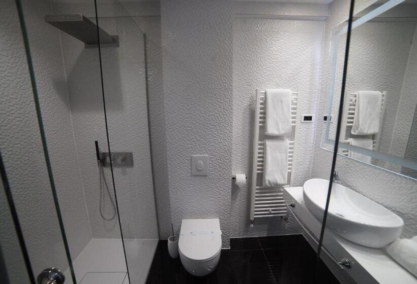 ホテル Forty Two Block A