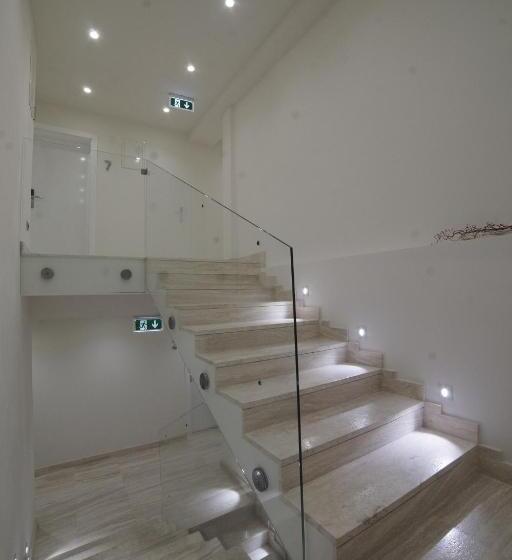 ホテル Forty Two Block A