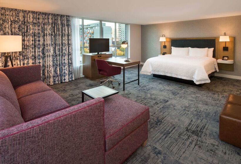 Отель Hampton Inn & Suites Portlandpearl District