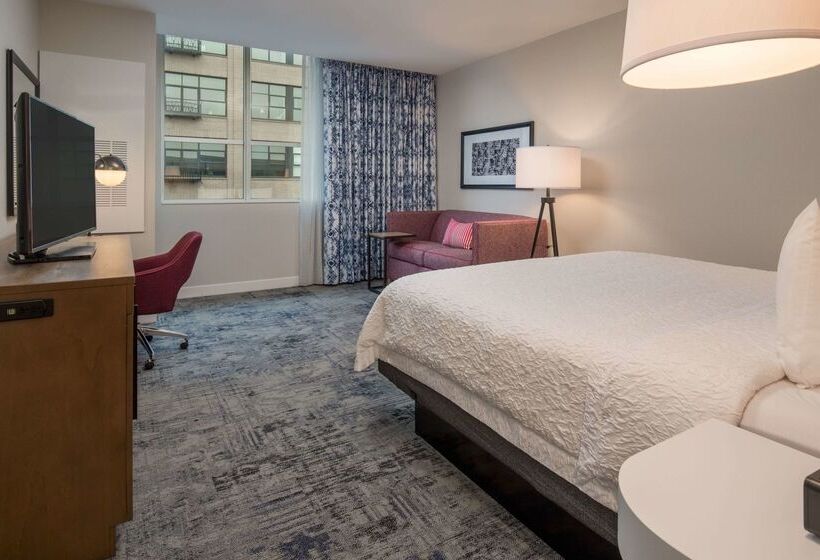 Отель Hampton Inn & Suites Portlandpearl District