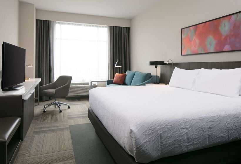 בית מלון כפרי Hilton Garden Inn Iowa City Downtown University