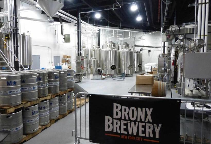 فندق Holiday Inn Express  Bronx Nyc  Yankee Stadium, An Ihg