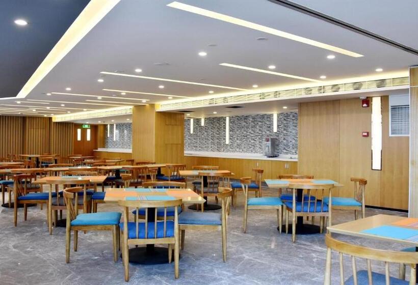 هتل Holiday Inn Express Chengdu Airport Zone, An Ihg