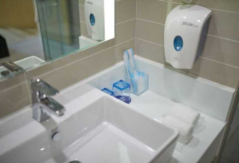 בית מלון כפרי Holiday Inn Express Luoyang Yichuan By Ihg