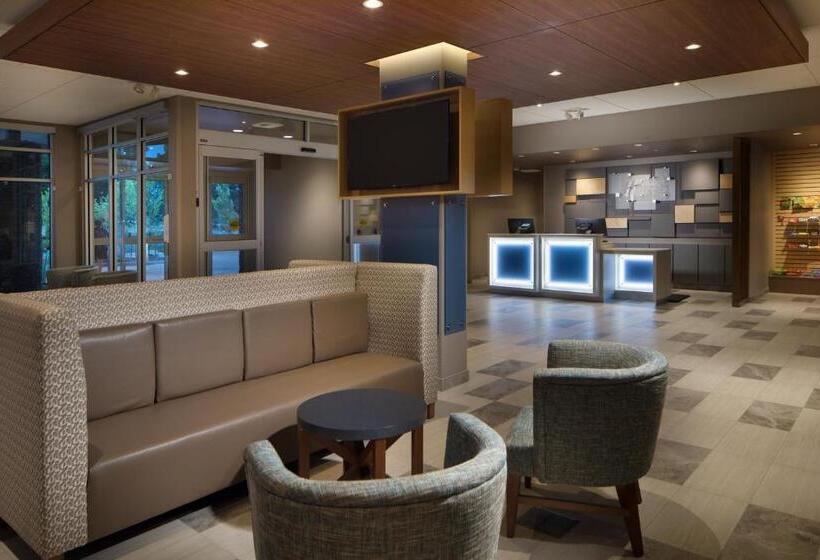 Отель Holiday Inn Express & Suites   Portland Airport   Cascade Stn, An Ihg