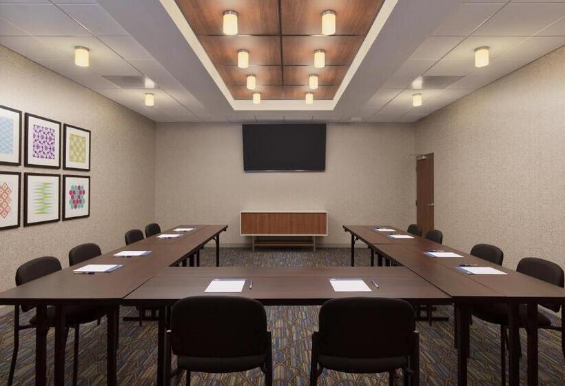 Отель Holiday Inn Express & Suites   Portland Airport   Cascade Stn, An Ihg