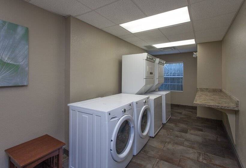 فندق Holiday Inn Express & Suites   North Brunswick, An Ihg