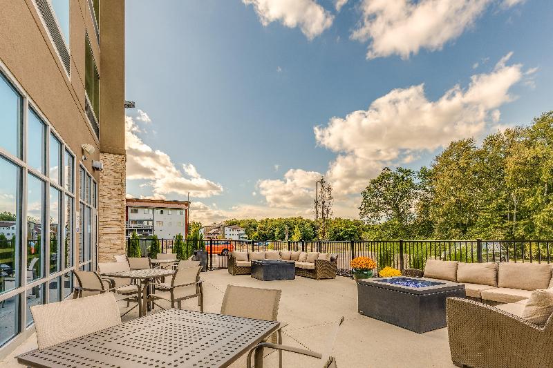 فندق Holiday Inn Express & Suites Okemos   University Area, An Ihg