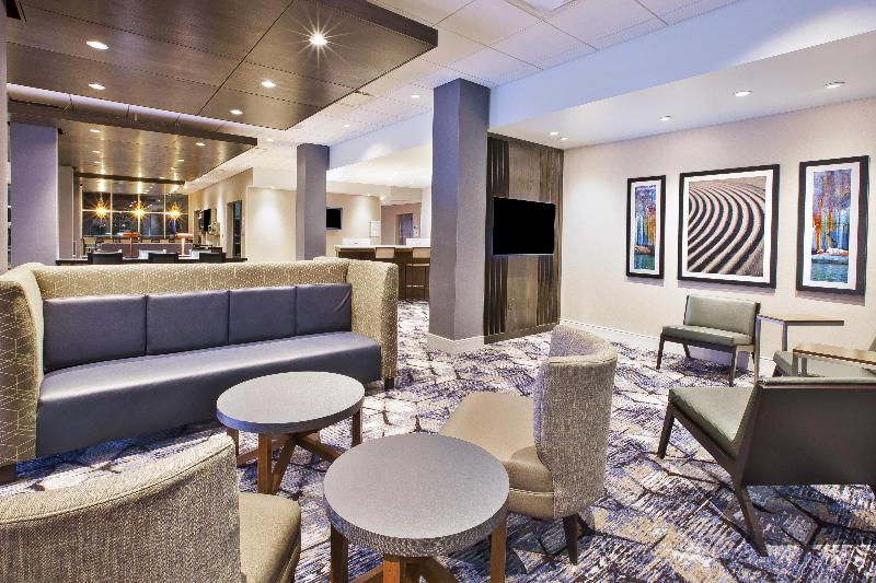 فندق Holiday Inn Express & Suites Okemos   University Area, An Ihg