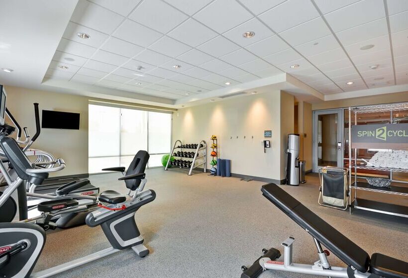 فندق Home2 Suites By Hilton Charles Town