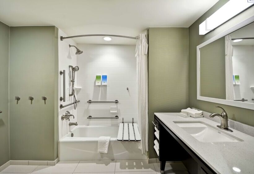 هتل Home2 Suites By Hilton Maumee Toledo