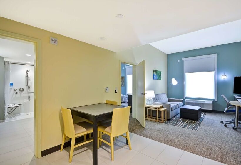 هتل Home2 Suites By Hilton Maumee Toledo