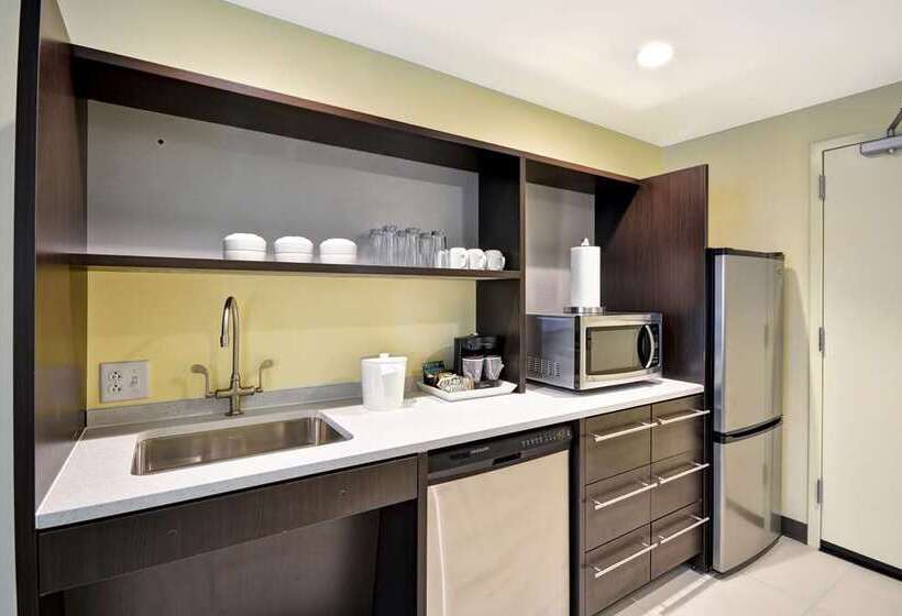 هتل Home2 Suites By Hilton Maumee Toledo