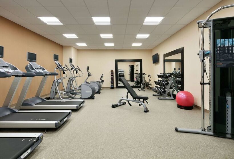 هتل Homewood Suites By Hilton Hartford Manchester