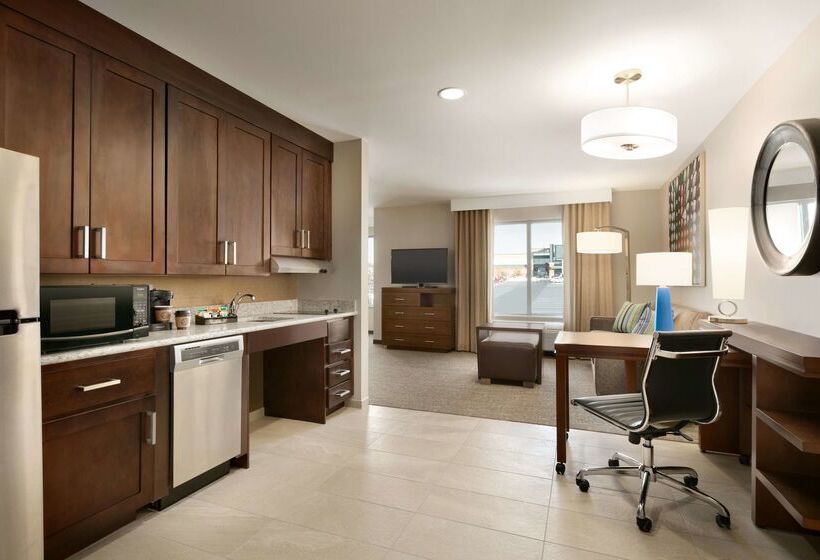 هتل Homewood Suites By Hilton Hartford Manchester