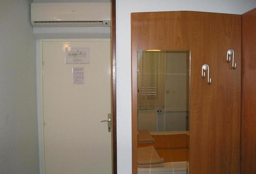 Отель Kraljevica