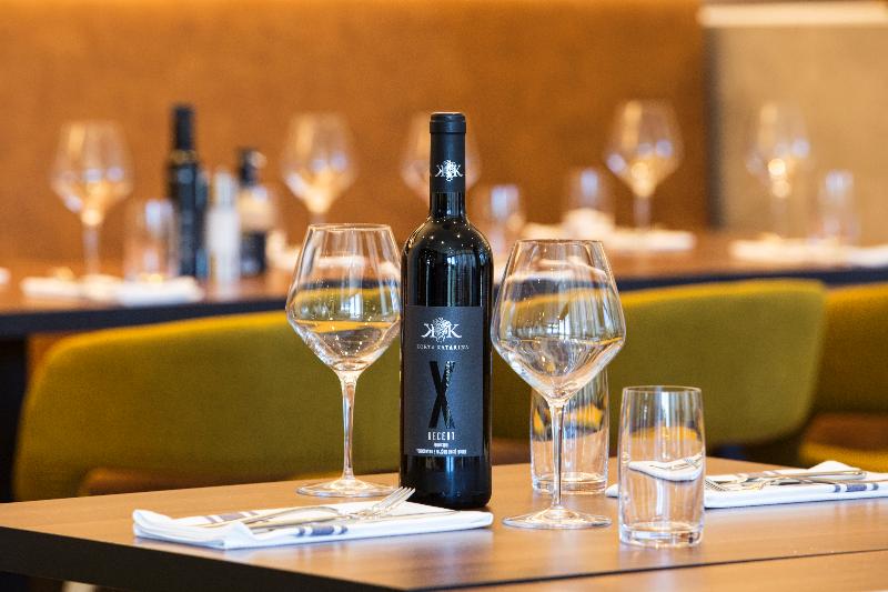 Marvie Hotel & Health