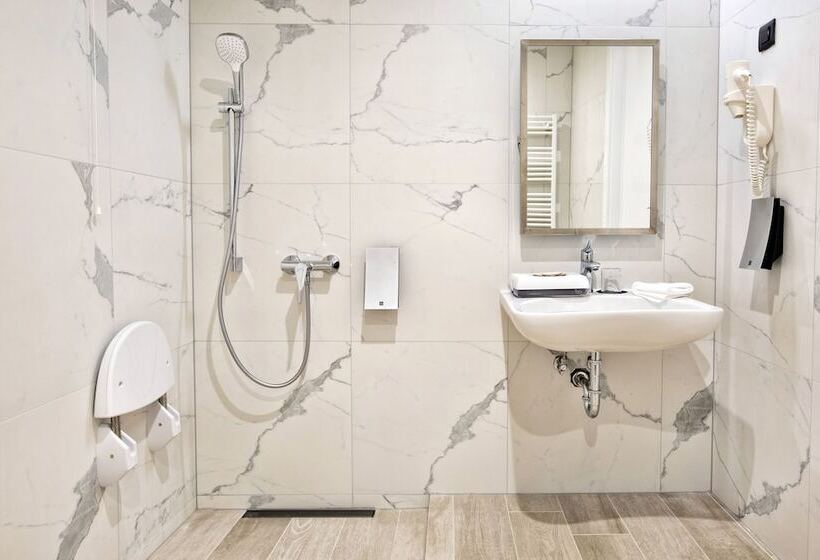 Marvie Hotel & Health